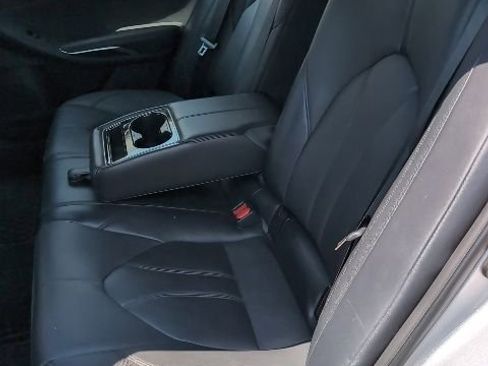 Used 2019 Toyota Avalon XLE w/ Moonroof Package FWD image 10