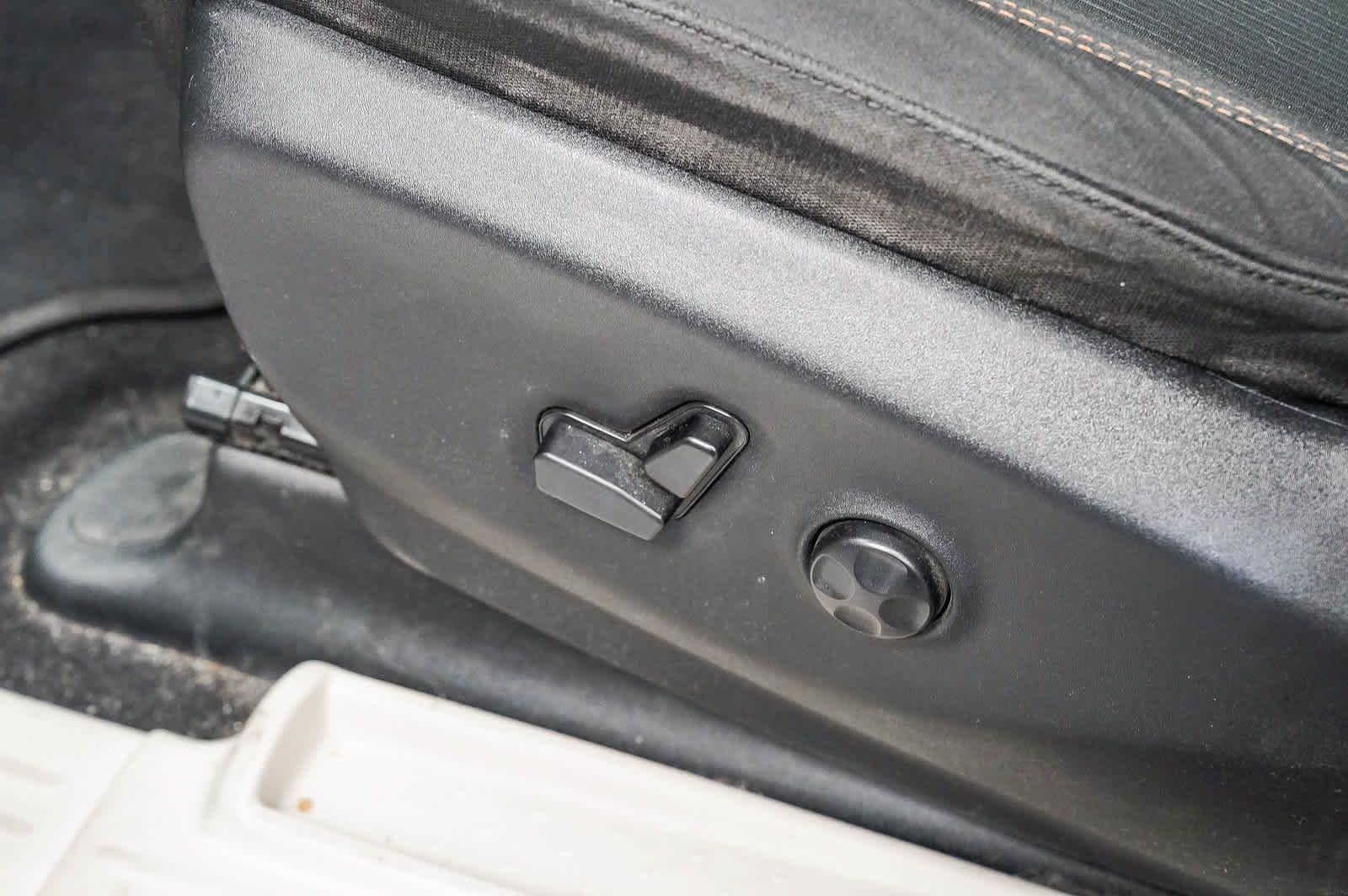 Used 2017 Chrysler Pacifica Touring FWD image 22