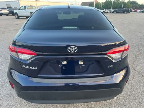 Used 2025 Toyota Corolla LE FWD image 5