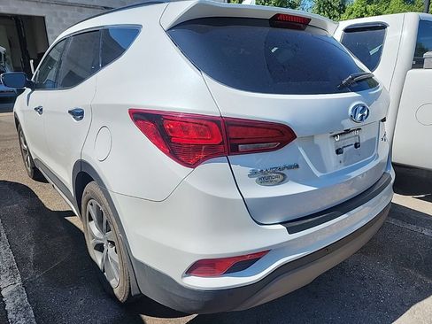 Used 2018 Hyundai Santa Fe Sport 2.0T FWD image 5