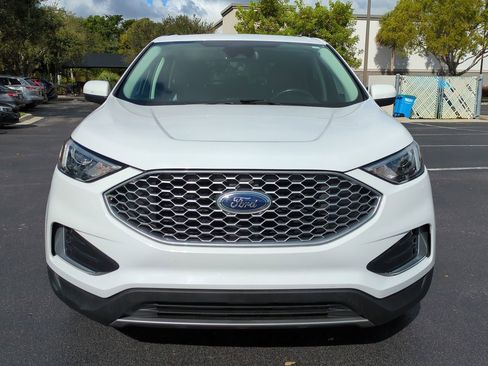 Certified 2023 Ford Edge SEL image 9