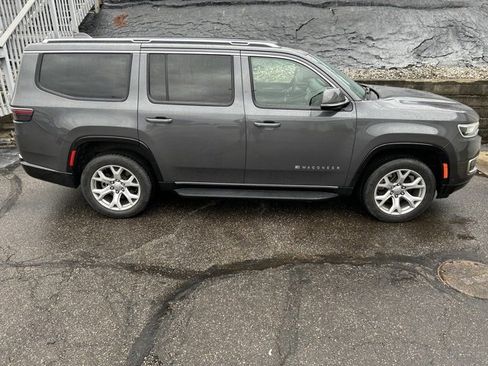 Used 2022 Jeep Wagoneer Series II w/ Rear Seat Video Group 1 image 6