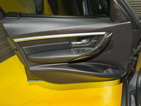 Used 2018 BMW 328d Sedan RWD image 30