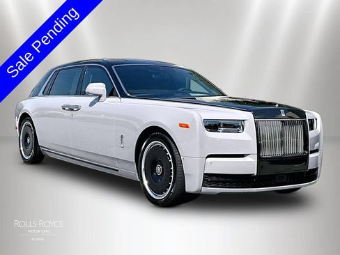 New 2027 Rolls-Royce Phantom Extended Wheelbase RWD image 2