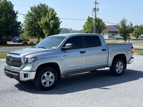 Used 2021 Toyota Tundra SR5 AWD/4WD image 4