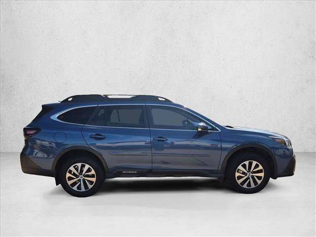 Used 2022 Subaru Outback Premium AWD/4WD image 4