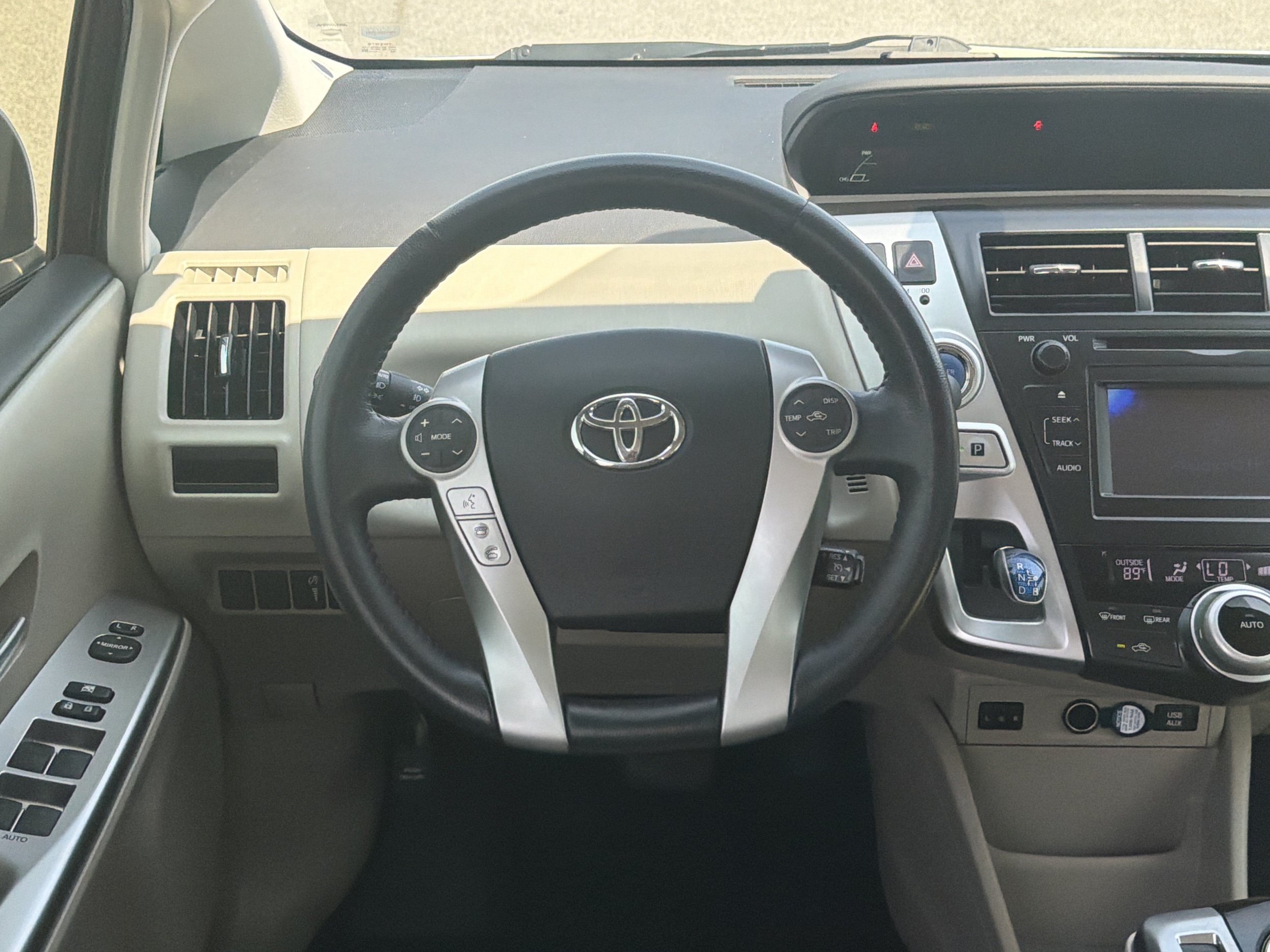 Used 2013 Toyota Prius V Five FWD image 23