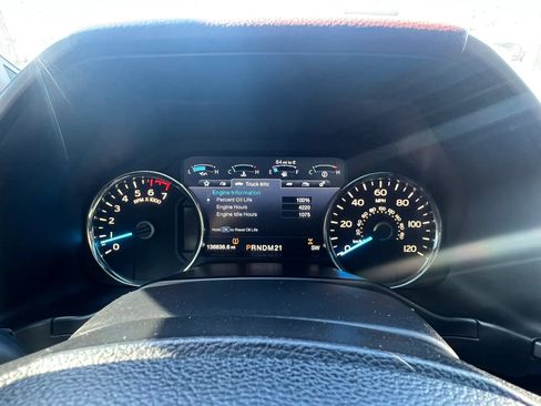 Used 2015 Ford F150 Platinum w/ Equipment Group 701A Luxury AWD/4WD image 11