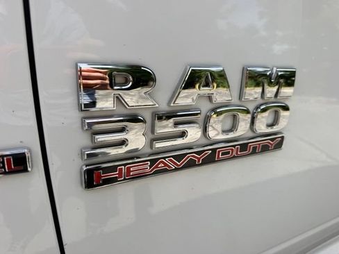 Used 2018 RAM 3500 Laramie w/ Convenience Group AWD/4WD image 13