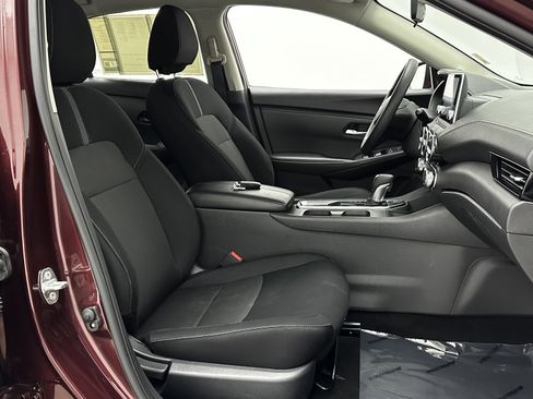 Used 2024 Nissan Sentra SV image 33