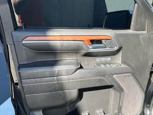 Used 2023 GMC Sierra 1500 Denali w/ Technology Package image 8