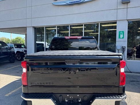 Used 2025 Chevrolet Silverado 1500 LT w/ Leather Package AWD/4WD image 3