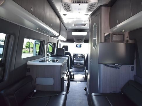 Used 2022 Mercedes-Benz Sprinter 3500 image 58