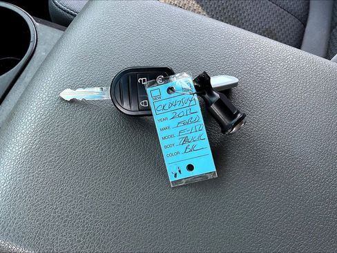 Used 2012 Ford F150 XLT w/ XLT Chrome Pkg image 14