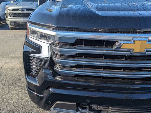 New 2025 Chevrolet Silverado 1500 High Country image 10