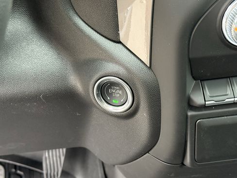 New 2025 GMC Hummer EV 2X image 16