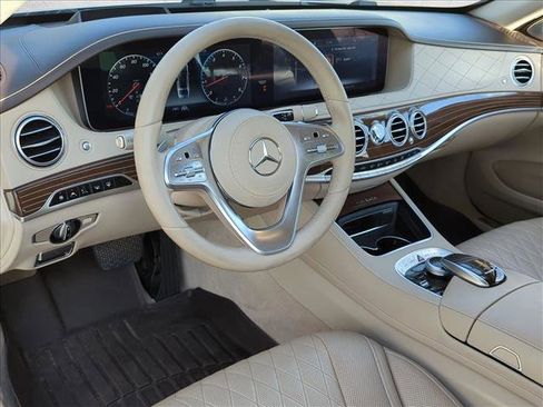 Used 2020 Mercedes-Benz Maybach S 560 4MATIC image 9