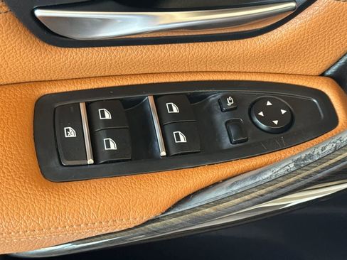 Used 2018 BMW 330e RWD image 13