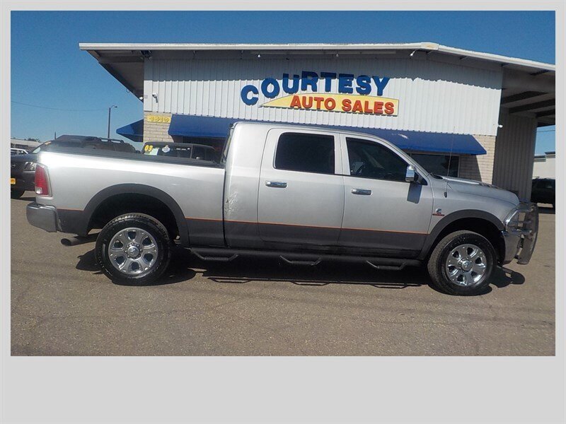Used 2014 RAM 3500 Laramie AWD/4WD image 11