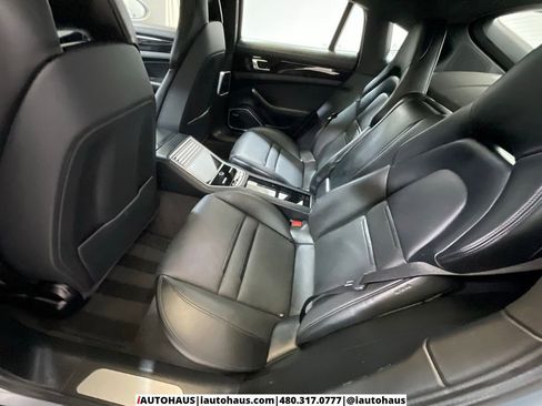Used 2022 Porsche Panamera 4S w/ Premium Package image 16