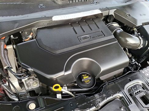 Certified 2023 Land Rover Range Rover Evoque R-Dynamic S image 27