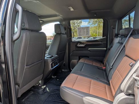 Used 2025 Chevrolet Silverado 1500 High Country AWD/4WD image 25