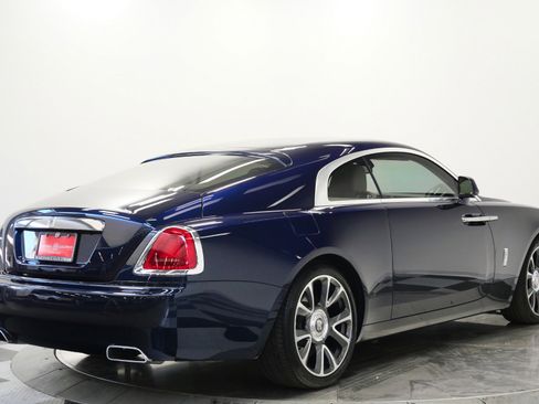 Used 2019 Rolls-Royce Wraith image 9