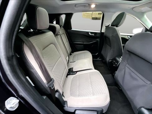 Used 2021 Ford Escape SE w/ SE Sport Appearance Package AWD/4WD image 19