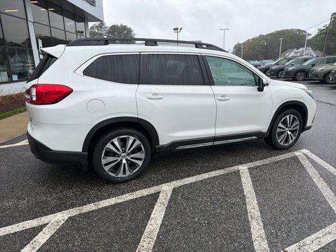 Used 2019 Subaru Ascent Limited image 9
