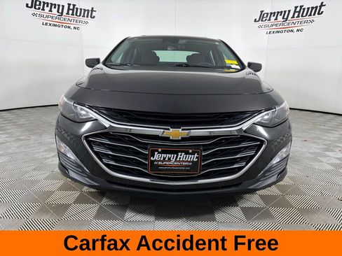 Used 2024 Chevrolet Malibu LT image 3