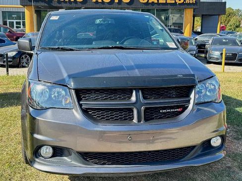 Used 2017 Dodge Grand Caravan GT image 4