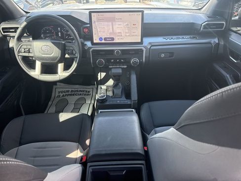 Used 2024 Toyota Tacoma TRD Off-Road image 12