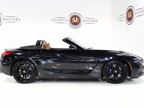 Used 2024 BMW Z4 M40i w/ Premium Package image 5