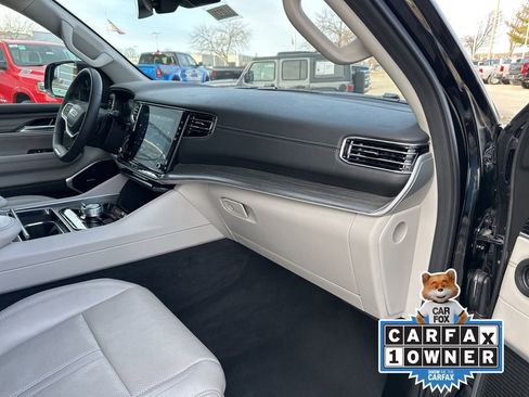 Used 2024 Jeep Wagoneer L Series II w/ Flexible Seating Group image 62