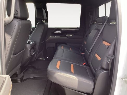 Used 2025 GMC Sierra 2500 AT4 w/ AT4 Premium Plus Package AWD/4WD image 31