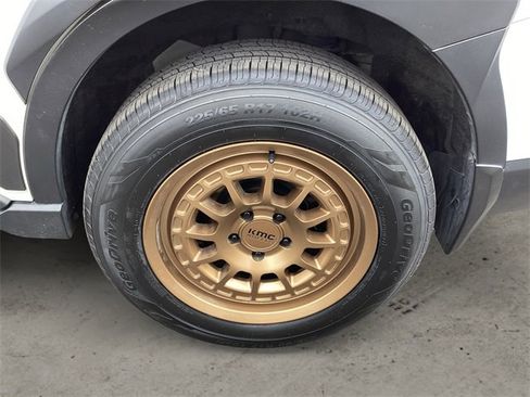 Used 2022 Subaru Outback Wilderness image 14