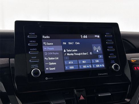 Certified 2022 Toyota Camry SE image 21