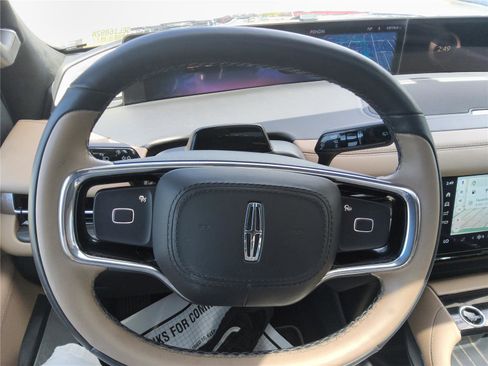 Used 2025 Lincoln Navigator L Black Label AWD/4WD image 42