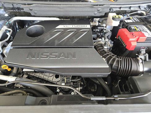 Used 2024 Nissan Rogue SV image 28
