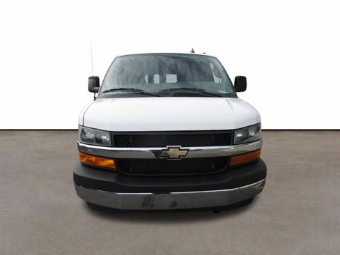 Used 2024 Chevrolet Express 2500 w/ Driver Convenience Package image 8