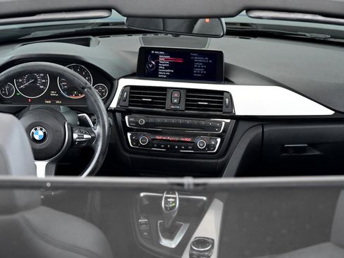 Used 2014 BMW 435i Convertible image 24