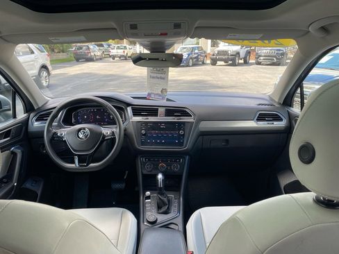 Used 2020 Volkswagen Tiguan SEL image 14