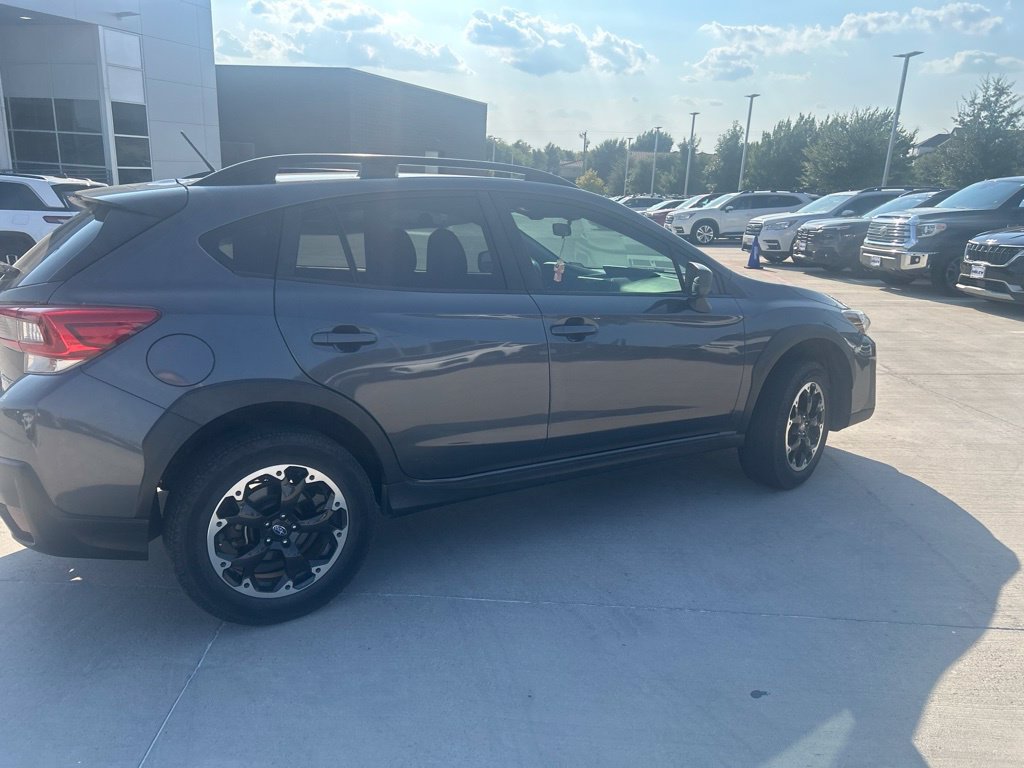 Used 2021 Subaru Crosstrek 2.0i AWD/4WD image 3