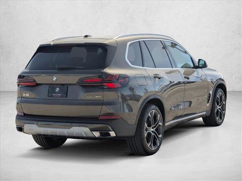 New 2026 BMW X5 sDrive40i w/ Parking Assistance Package RWD image 2