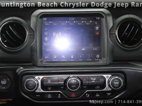 Used 2021 Jeep Wrangler Unlimited Sahara image 17