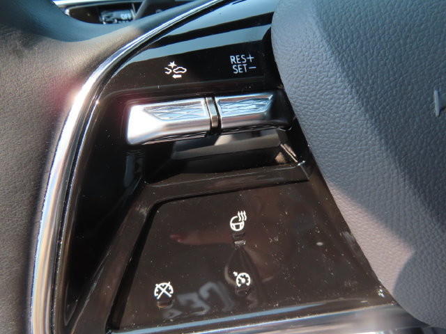 Certified 2024 Cadillac Lyriq Sport AWD/4WD image 16
