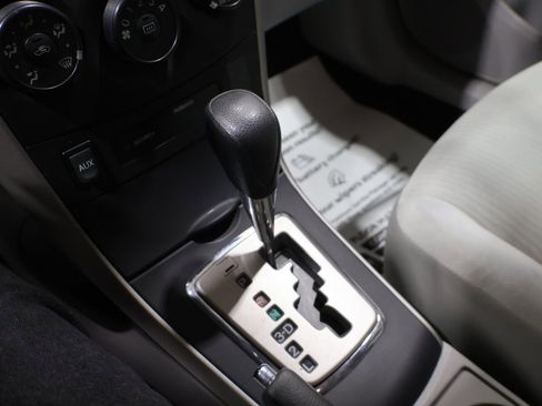 Used 2010 Toyota Corolla LE image 25