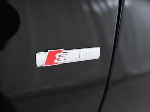 Used 2026 Audi Q8 Premium Plus AWD/4WD image 18