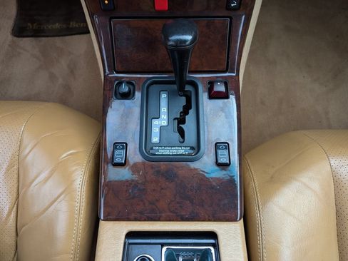Used 1991 Mercedes-Benz 300 SL image 24