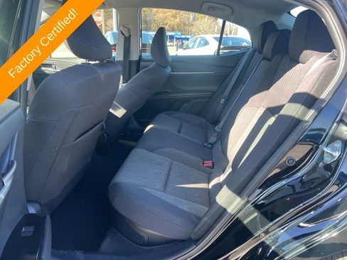 Used 2025 Toyota Camry LE image 12